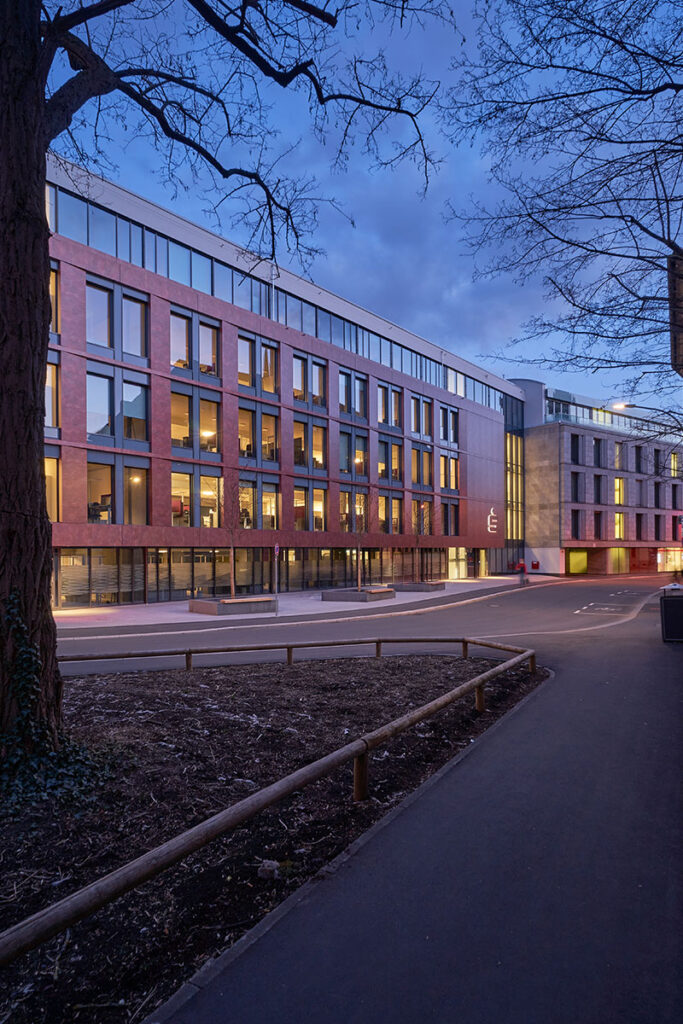 sparkasse 02